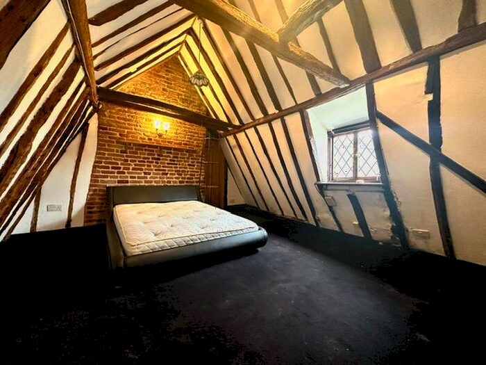 3 Bedroom Flat To Rent In Market Hill, Saffron Walden, CB10