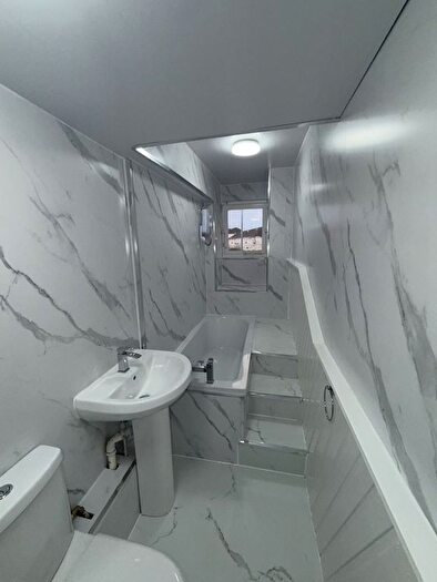 1 Bedroom Flat To Rent In Main Street, Glasgow, G69