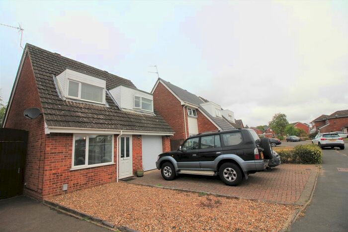3 Bedroom Detached House To Rent In Billing Close, Norwich, NR6