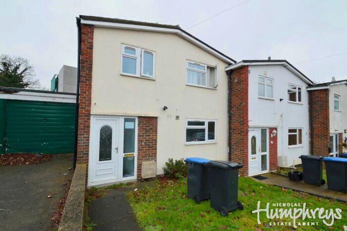4 Bedroom House To Rent In Indells, AL10