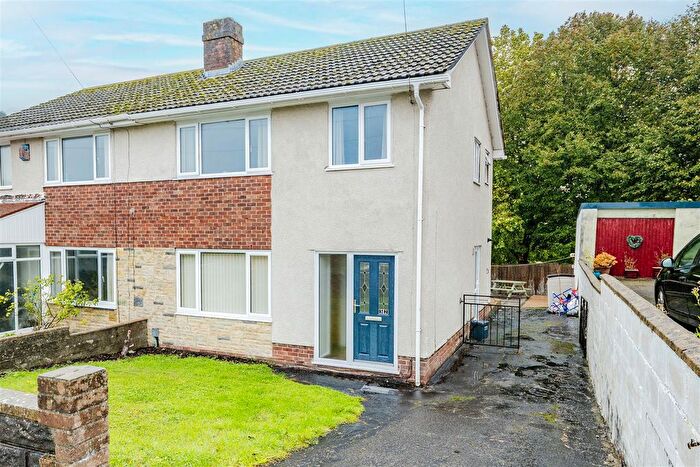 3 Bedroom Semi-Detached House For Sale In Field View Road, Barry, CF63