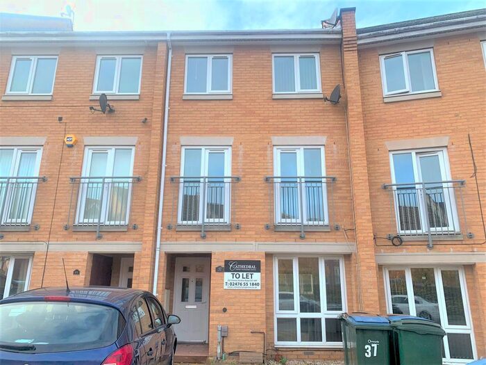 4 Bedroom Town House To Rent In Carroll Crescent, Coventry CV2