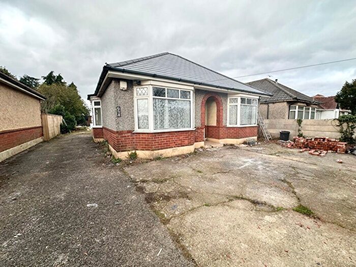 3 Bedroom Detached Bungalow To Rent In Ringwood Road, Poole, BH12