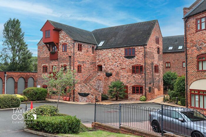 2 Bedroom Flat For Sale In Granary Place, Kingsbury, Tamworth, B78