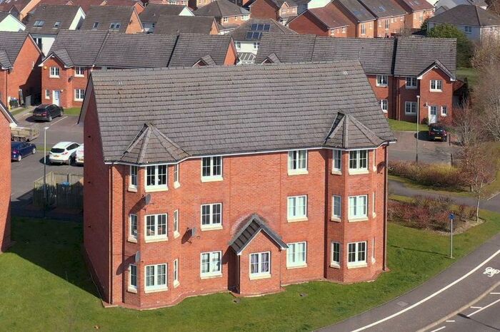 2 Bedroom Flat To Rent In Glenturret Place, Perth, Perthshire, PH1