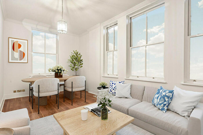 2 Bedroom Flat For Sale In Rosebury Square, Woodford Green, IG8