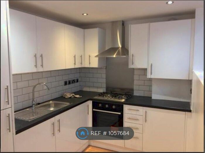 2 Bedroom Flat To Rent In Southwood Road, London SE9