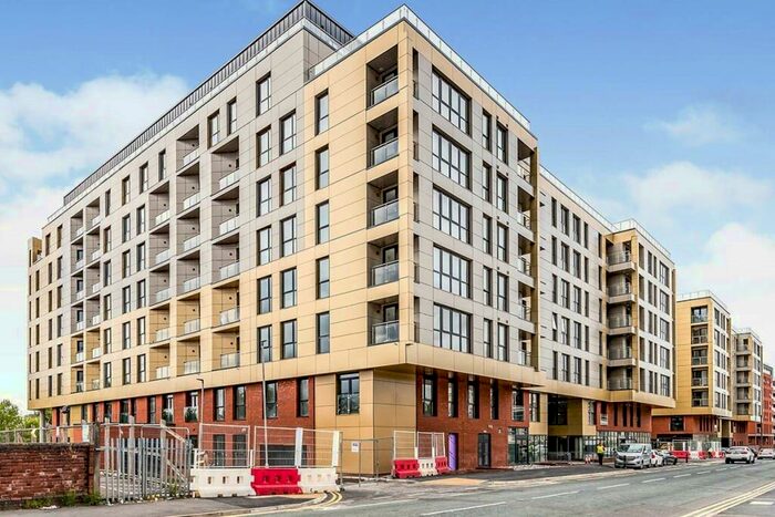 3 Bedroom Apartment To Rent In Adelphi Street, Salford, Greater Manchester, M3