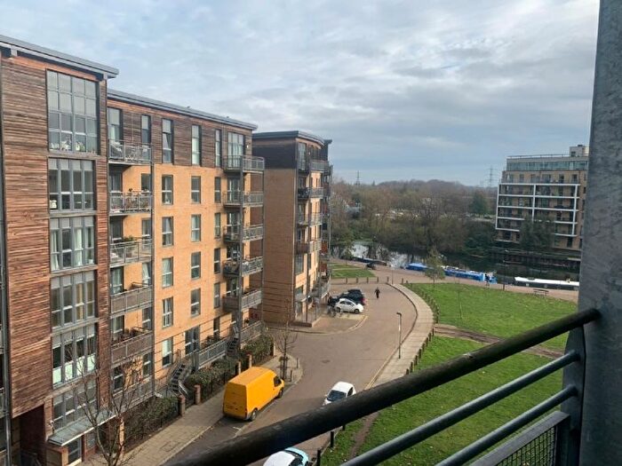 2 Bedroom Flat To Rent In Lockwood House, Harry Zeital Way, Upper Clapton, E5