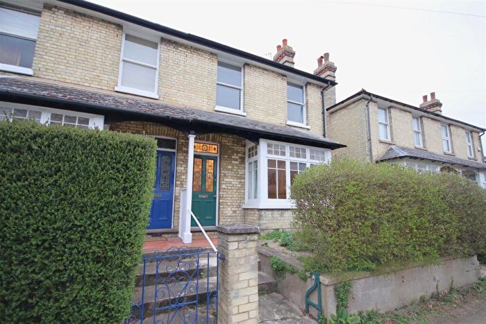 2 Bedroom House To Rent In Garden Walk, Cambridge, CB4