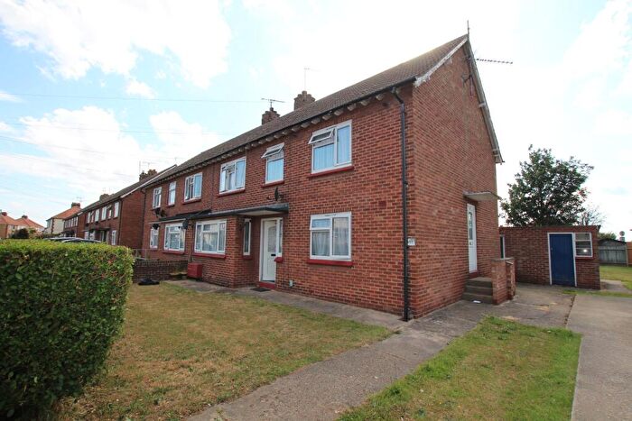 2 Bedroom Maisonette For Sale In Melbourne Road, Clacton-on-Sea, CO15