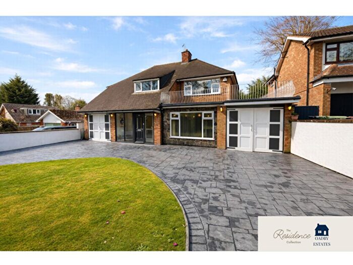 4 Bedroom Detached House For Sale In The Oval, Oadby, LE2