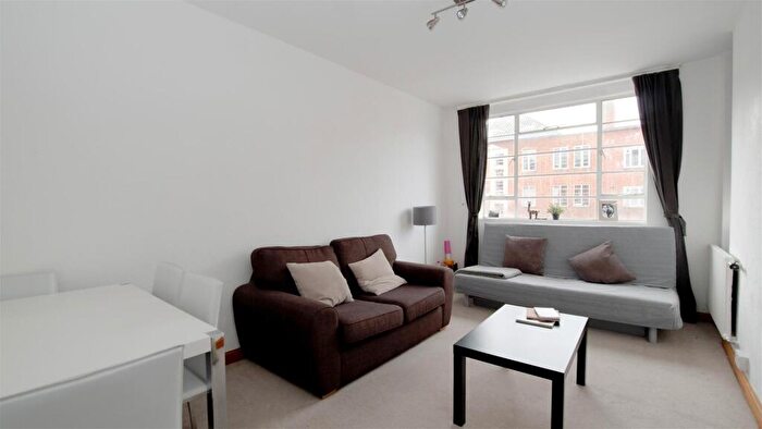 1 Bedroom Apartment To Rent In Shannon Place, St John's Wood, NW8