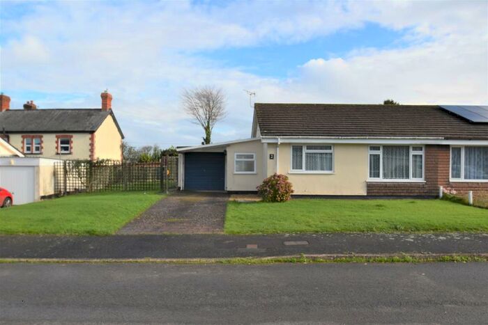 2 Bedroom Bungalow For Sale In Apple Tree Close, Witheridge, Tiverton, Devon, EX16