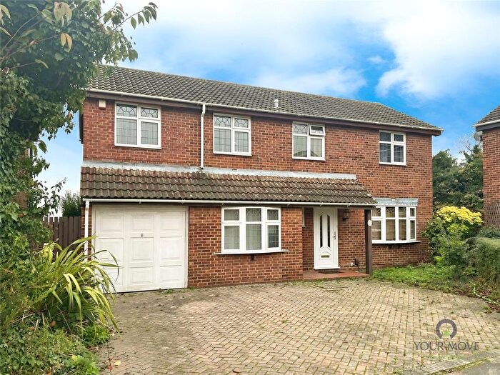 5 Bedroom Detached House To Rent In Debrabant Close, Erith, Kent, DA8