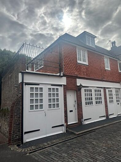 3 Bedroom Property To Rent In De Walden Mews, Meads Road, Eastbourne, BN20