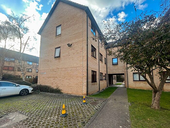 2 Bedroom Flat To Rent In St Stephens Place, Cambridge, CB3
