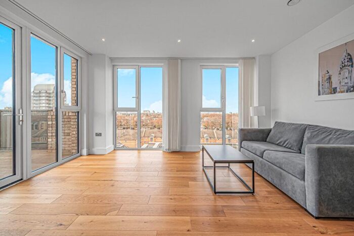 1 Bedroom Flat For Sale In Aurora Point, Winchester Square, SE8