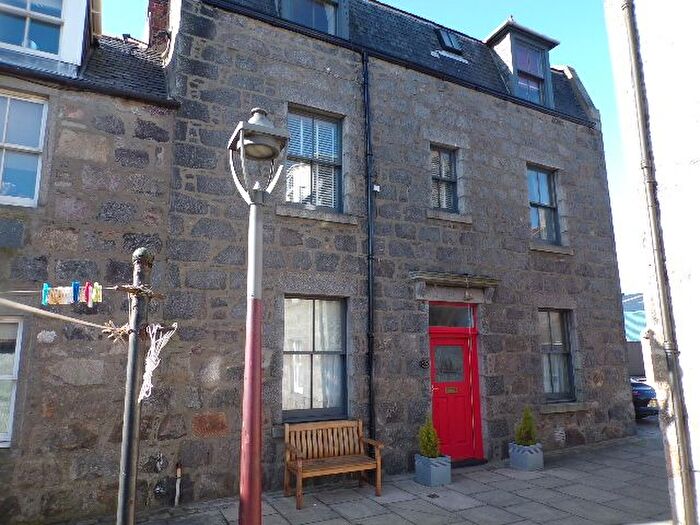 3 Bedroom Terraced House To Rent In South Square, Footdee, Aberdeen, AB11