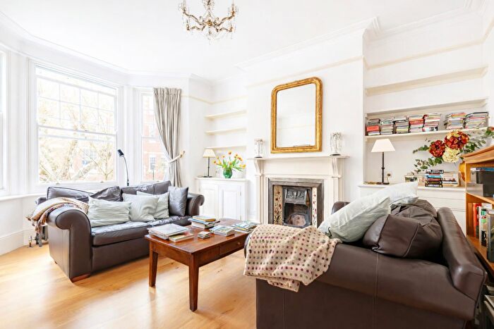 3 Bedroom Flat To Rent In Riverview Gardens, Barnes, SW13