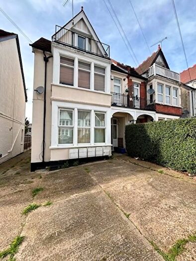 1 Bedroom Property To Rent In Meteor Road, Westcliff-On-Sea, SS0