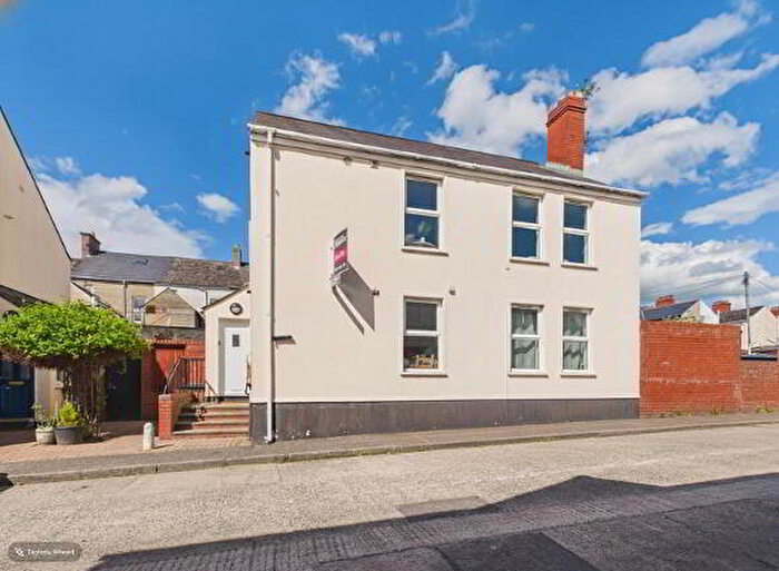 2 Bedroom Apartments For Sale In Dundela Court, Belfast, BT4