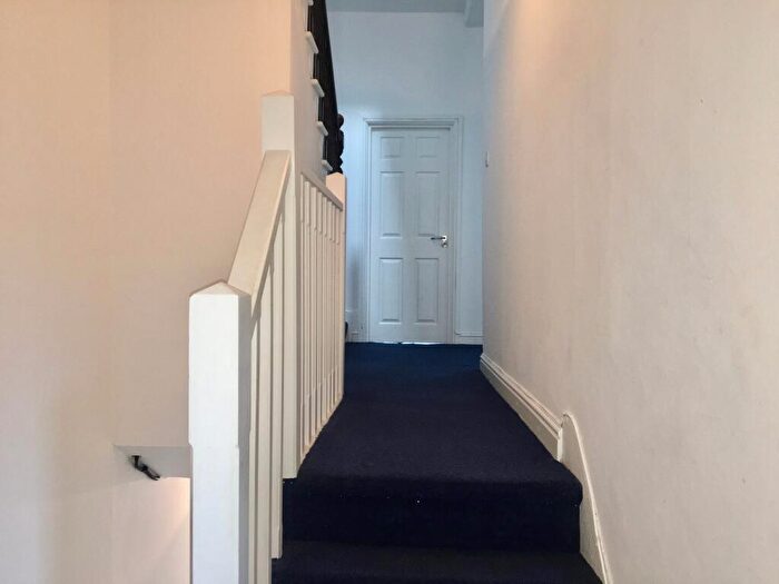 5 Bedroom Maisonette To Rent In Heaton Road, Heaton, Newcastle Upon Tyne, NE6