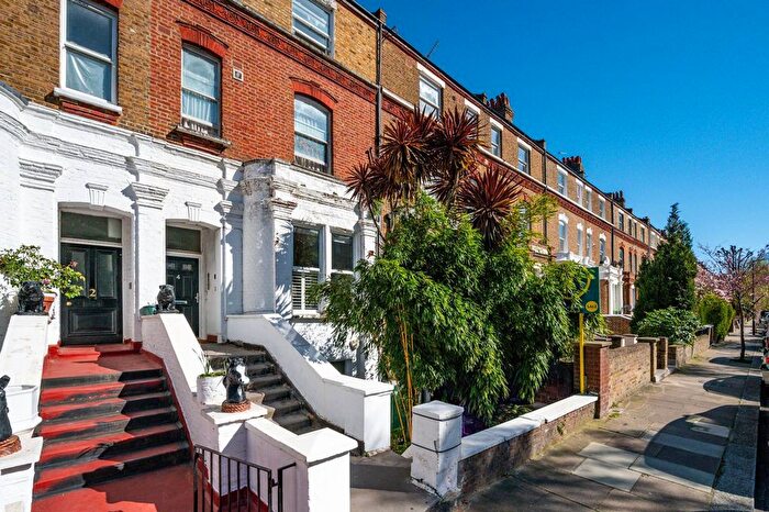 2 Bedroom Flat For Sale In Lanhill Road, Maida Vale, London, W9