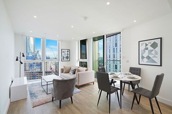 2 Bedroom Flat To Rent In Gladwin Tower, Nine Elms Point, Vauxhall, SW8