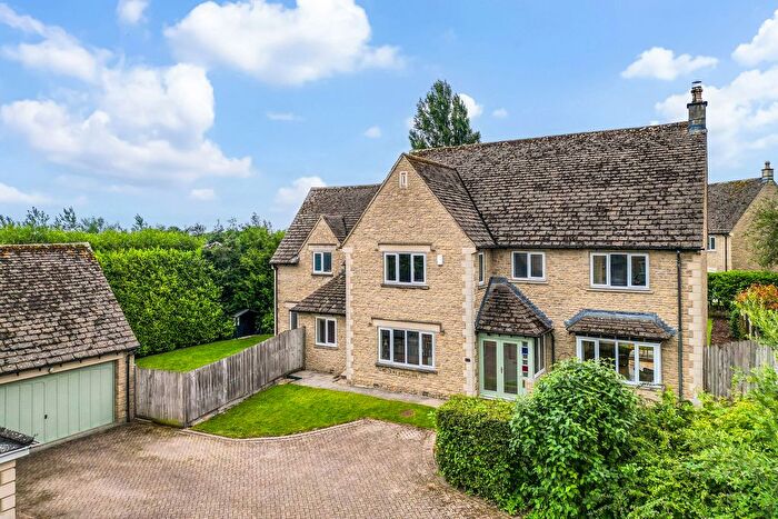 5 Bedroom Detached House For Sale In Oaklands, Cirencester, GL7