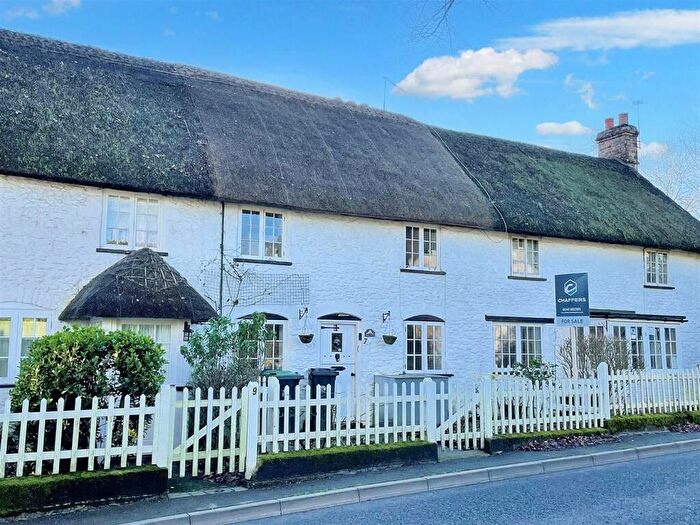 2 Bedroom Cottage For Sale In Butts Knapp, Shaftesbury, SP7