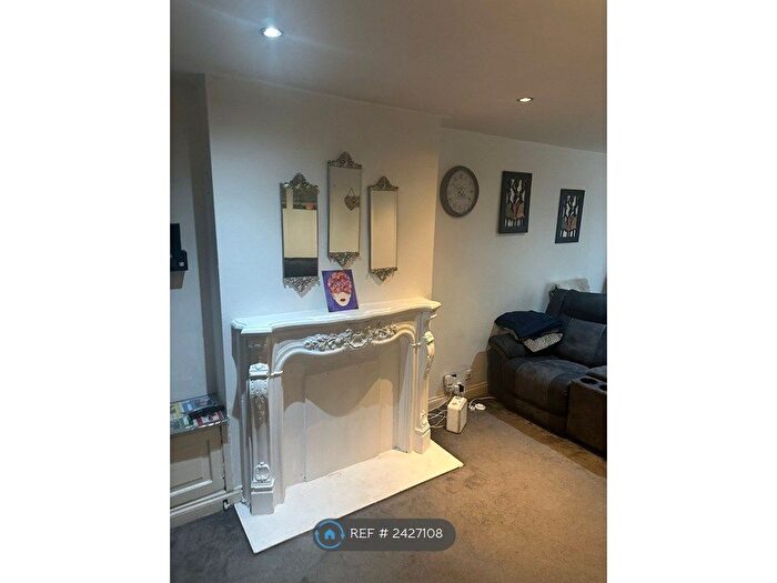 3 Bedroom Semi-Detached House To Rent In Walsall, Walsall, WS3