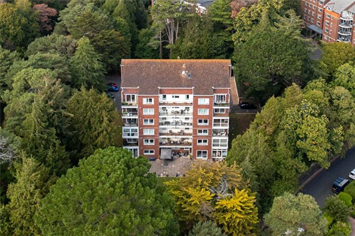 3 Bedroom Apartment For Sale In The Avenue, Poole, Dorset, BH13