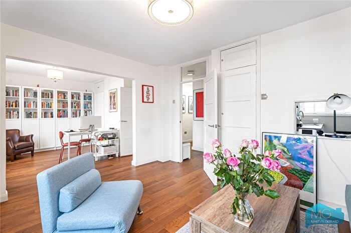2 Bedroom Flat For Sale In Adelaide Road, London, NW3