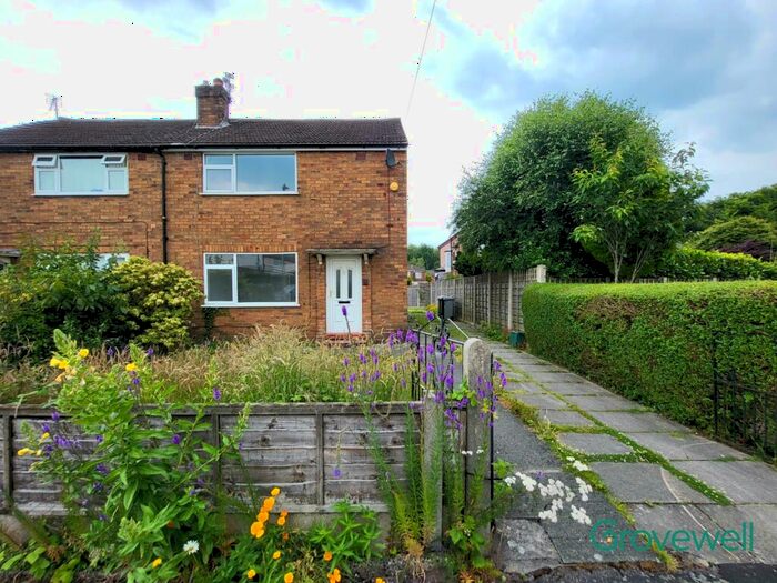 3 Bedroom Semi-Detached House To Rent In Knutsford Avenue, Sale, M33