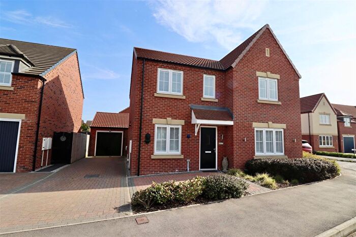 4 Bedroom Detached House For Sale In Barley Avenue, Pocklington, YO42