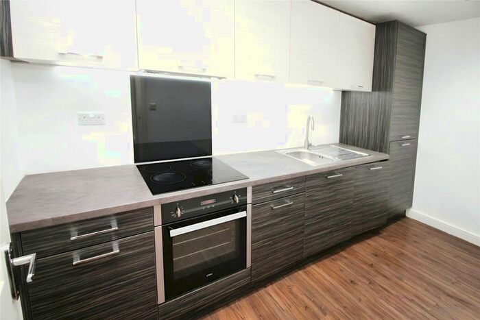 1 Bedroom Flat To Rent In Harpur Street, Bedford, Bedfordshire, MK40