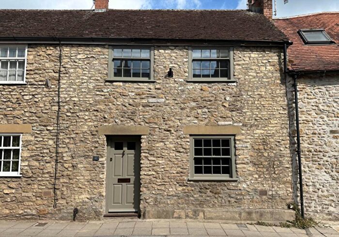 2 Bedroom Terraced House To Rent In Quaperlake Street, Bruton, BA10