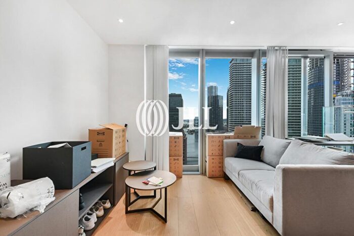 Apartment To Rent In Landmark Pinnacle, Marsh Wall, E14