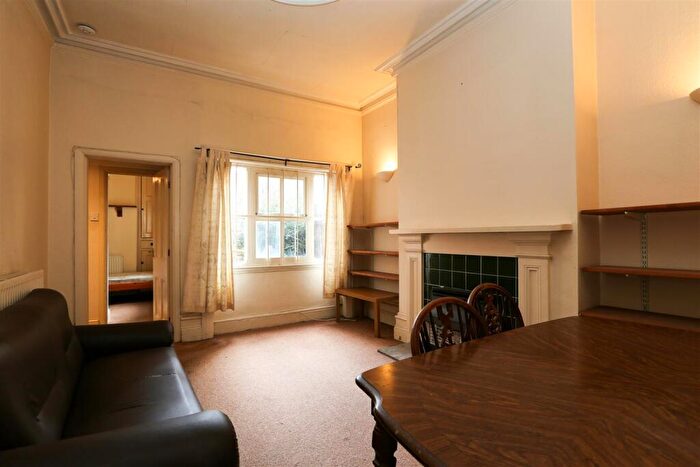 2 Bedroom Flat To Rent In St James Road, Leicester, LE2