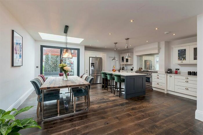 5 Bedroom Terraced House To Rent In Linden Road, Gosforth, Newcastle Upon Tyne, NE3