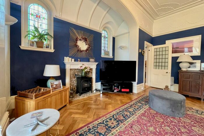 3 Bedroom Apartment For Sale In West Cliff Road, West Cliff, Bournemouth, BH4