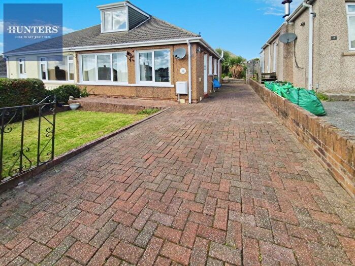 3 Bedroom Semi-Detached Bungalow For Sale In Penyrallt Avenue, Bridgend, CF31