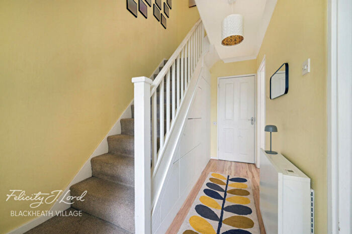 3 Bedroom Terraced House For Sale In Richmount Gardens, London, SE3