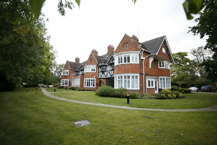 2 Bedroom Apartment To Rent In Lexden Grange, CO3