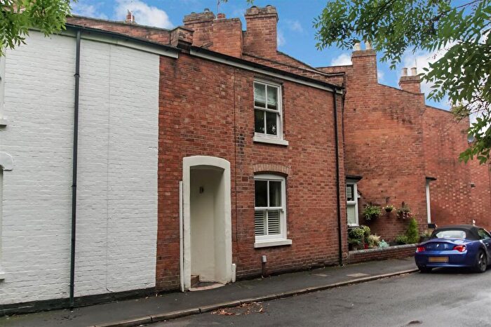 2 Bedroom Terraced House For Sale In Princes Street, Town Centre, Leamington Spa, CV32