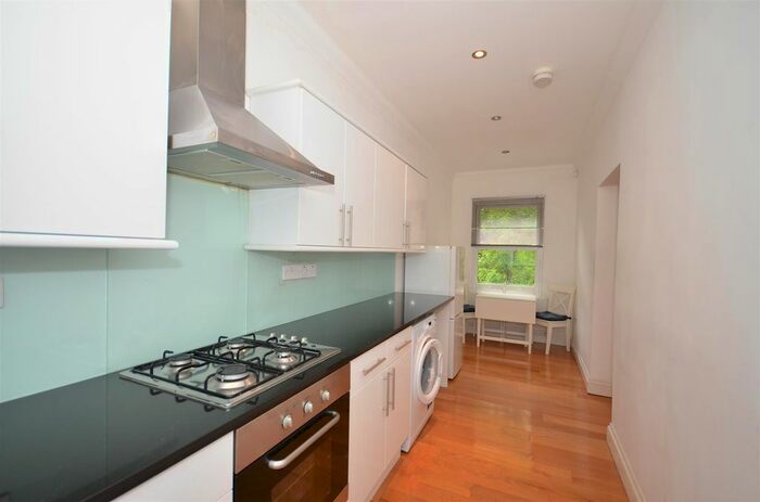 1 Bedroom Flat To Rent In Hornsey Rise, N19