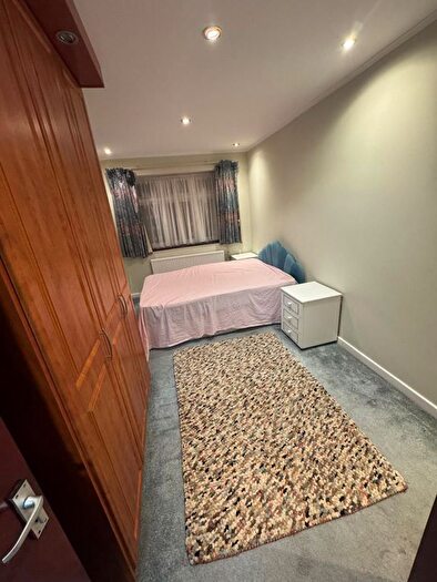 1 Bedroom Flat To Rent In North Way, London, NW9