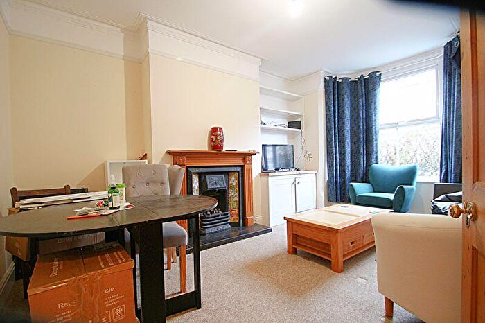 3 Bedroom Terraced House For Sale In King Edward Road, Rugby, CV21
