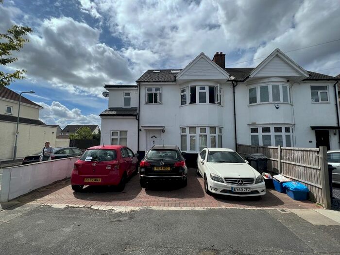 5 Bedroom Terraced House To Rent In Devonshire Road, Ilford, IG2